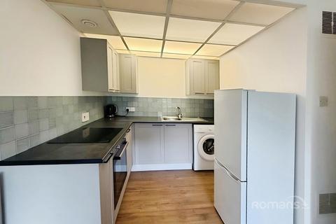 1 bedroom flat to rent, Albert Street, Fleet, Hampshire, GU51