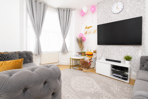 3 bedroom terraced house for sale, Cecil Road, Plaistow, London, E13 0LR