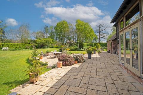3 bedroom barn conversion for sale, The Kedges, Wichenford, Worcester Worcestershire WR6 6YE