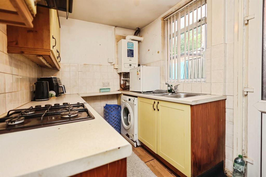 House in Birmingham, Winson Green - View 4