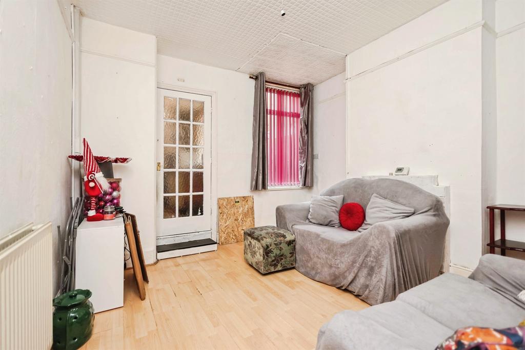 House in Birmingham, Winson Green - View 5