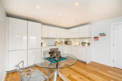2 bedroom flat for sale, Bramah Road, London SW9