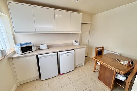 2 bedroom bungalow for sale, Kirkstone Avenue, Fleetwood FY7