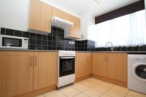 2 bedroom maisonette to rent, Alfred Street, London
