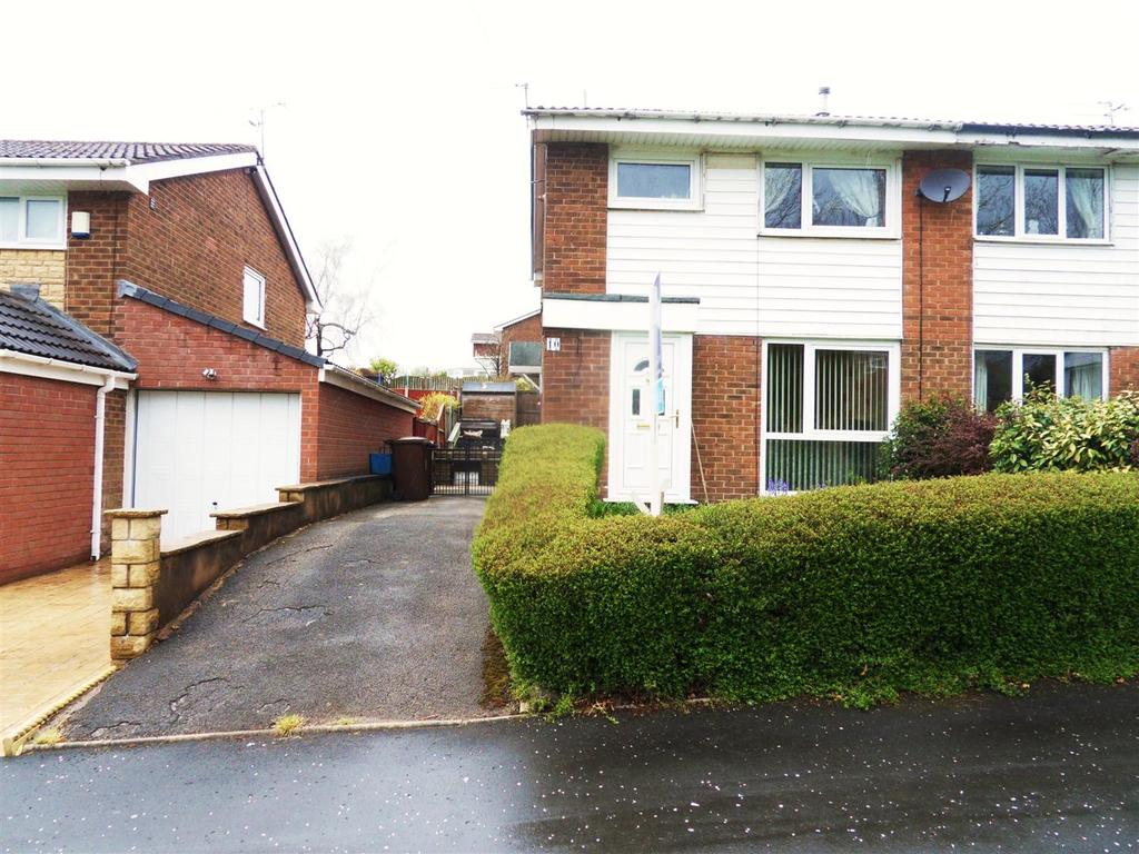 Tiverton Drive, Briercliffe, Burnley 3 bed semidetached house £115,000