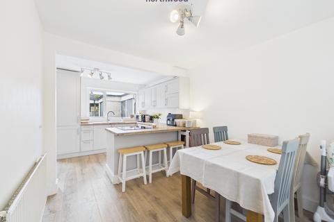 3 bedroom semi-detached house for sale, Herbert Jennings Avenue, Wrexham, Wrexham, LL12