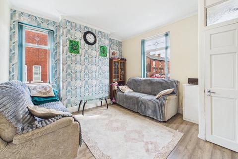 2 bedroom end of terrace house for sale, Russell Street, Greater Manchester OL6