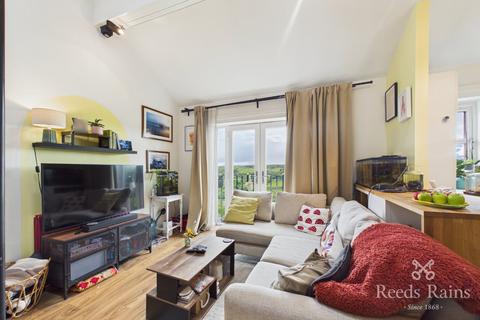 3 bedroom apartment for sale, Skircoat Moor Road, West Yorkshire HX3