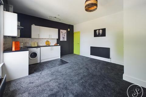 undefined, Chestnut Avenue, Leeds