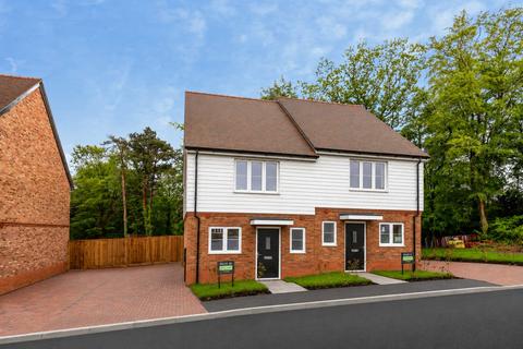 2 bedroom semi-detached house for sale, North Trade Road, Battle