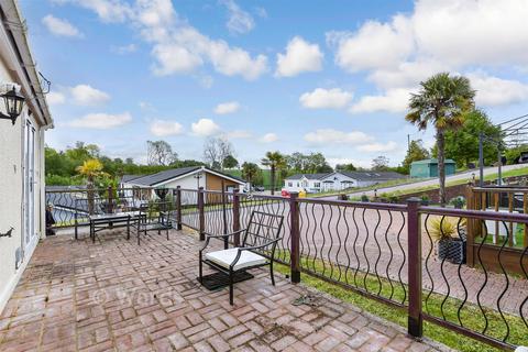 2 bedroom park home for sale, Castle Drive, Harrietsham, Maidstone, Kent