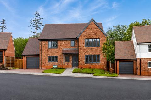 4 bedroom detached house for sale, North Trade Road, Battle