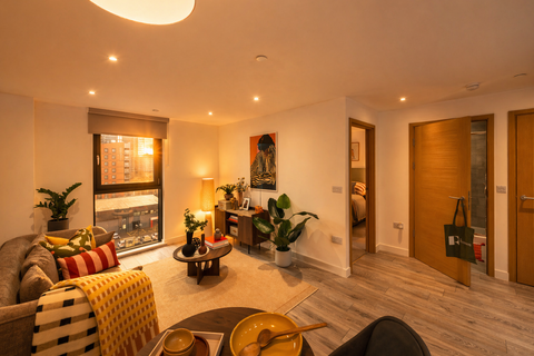 1 bedroom serviced apartment to rent, Plot Apartment 16 at The Radiant, The Radiant, 84 Kirkstall Road LS3