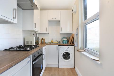 1 bedroom flat for sale, Padfield Road, London, SE5