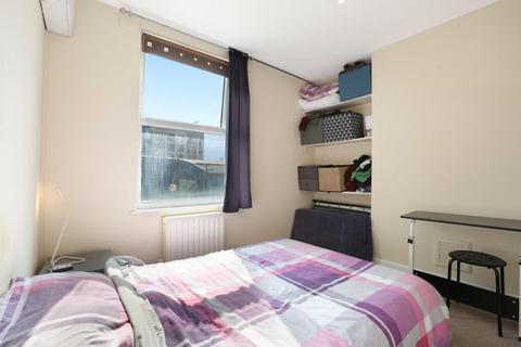 1 bedroom flat for sale, Padfield Road, London, SE5