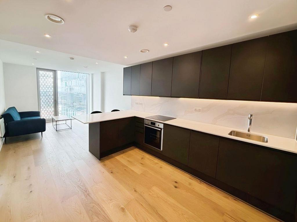 Apartment in Manchester, City Centre - View 2