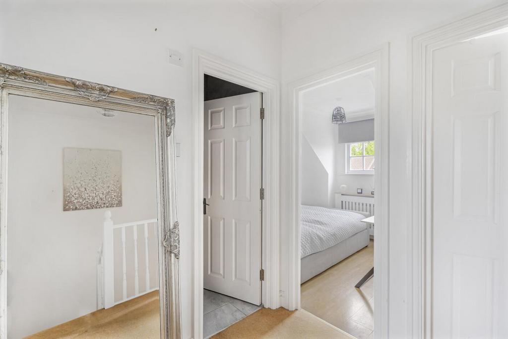 2 nd floor landing