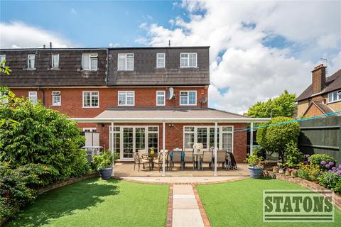 Uplands Park Road, Enfield, EN2