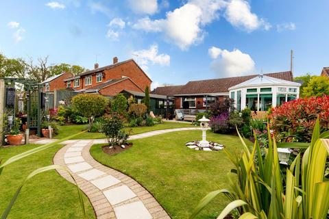 2 bedroom detached bungalow for sale, Stone Road, Beetley
