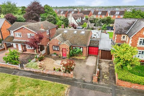 5 bedroom detached bungalow for sale, Broughton, Milton Keynes, MK10