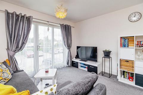 2 bedroom flat to rent, Aylesbury Street, Milton Keynes, MK2