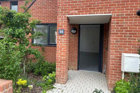 Office to rent, 98 Willingale Rd Loughton IG10 2DE