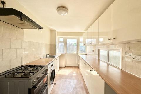 3 bedroom terraced house for sale, Exmouth Road, Hayes