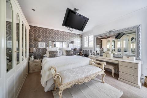 5 bedroom detached house for sale, Sweets Lane, West Malling, ME19