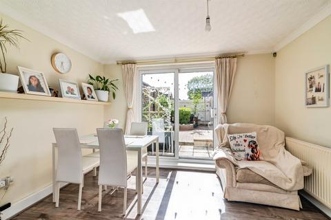 3 bedroom terraced house for sale, St. Michaels Avenue, Nottingham