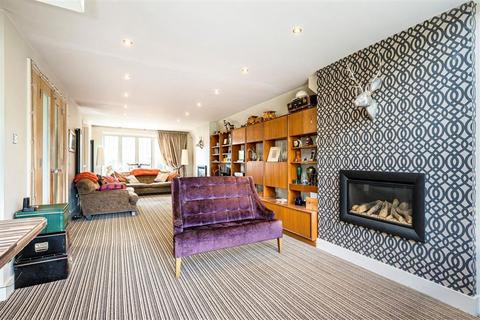 4 bedroom house for sale, Exford Road, London SE12