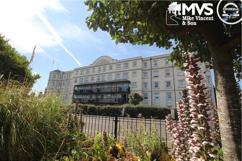 1 bedroom apartment for sale, Imperial Court, Marine Parade West, Clacton-on-Sea