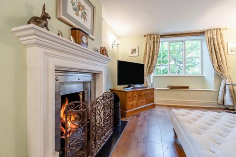 5 bedroom detached house for sale, Queen Street, Geddington, Kettering NN14 1AZ