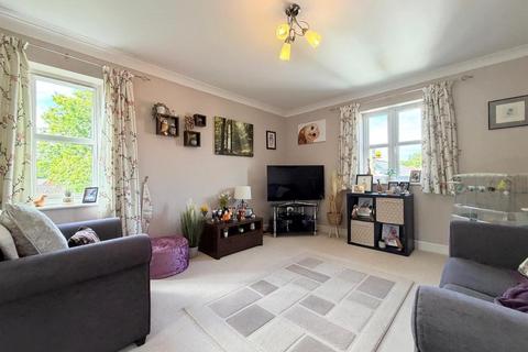 2 bedroom flat for sale, Massey Road, Tiverton EX16