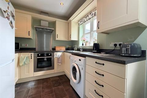 2 bedroom flat for sale, Massey Road, Tiverton EX16