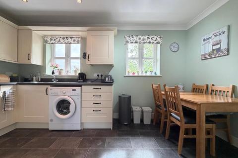 2 bedroom flat for sale, Massey Road, Tiverton EX16