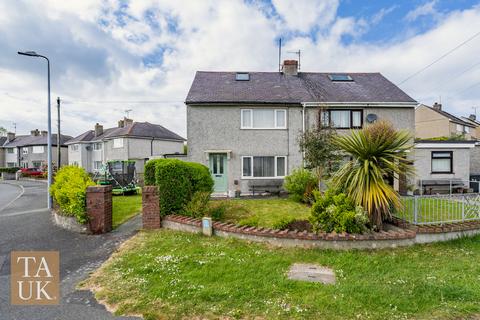 undefined, Pen Y Cefn, Amlwch, LL68