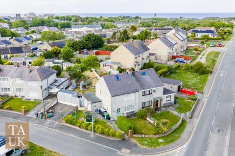 undefined, Pen Y Cefn, Amlwch, LL68