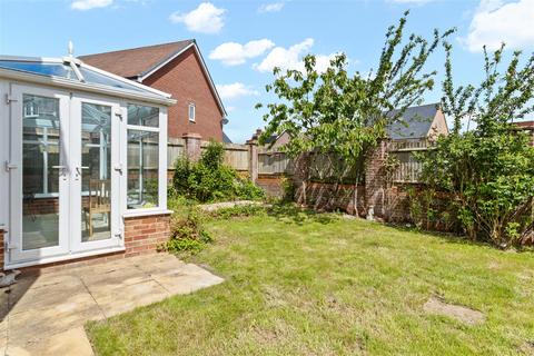 4 bedroom detached house for sale, Hedley Way, Hailsham