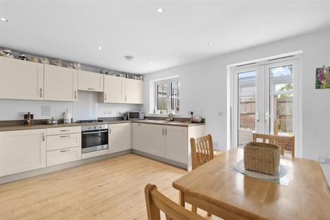 4 bedroom detached house for sale, Hedley Way, Hailsham