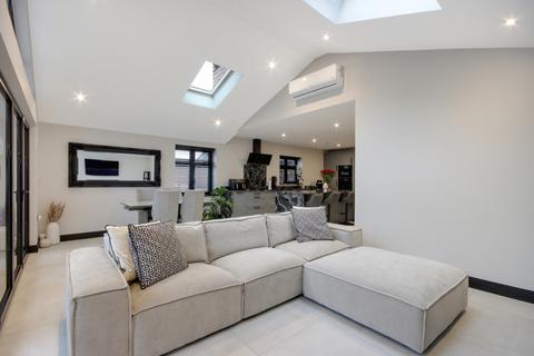 4 bedroom detached house to rent, Park Lane Sevenoaks TN15