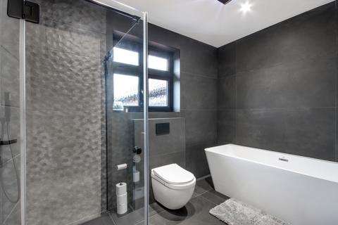 4 bedroom detached house to rent, Park Lane Sevenoaks TN15