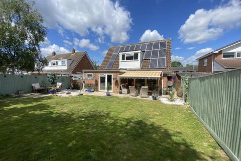 3 bedroom detached house for sale, Barrow Drive, Taunton