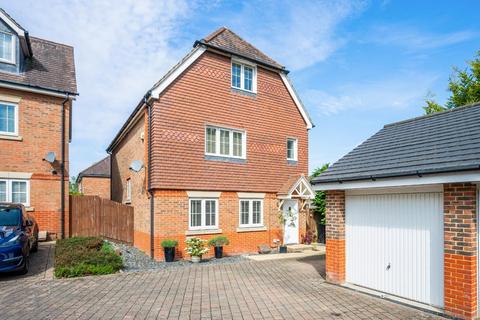 Ash Close, Banstead