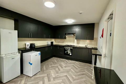 4 bedroom flat for sale, Wardieburn Place West, Edinburgh EH5