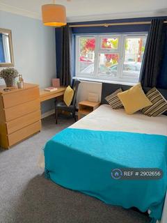 1 bedroom in a flat share to rent, Abbotts Road, Aylesbury, HP20