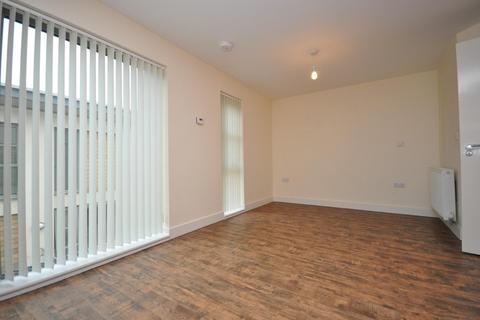 Studio to rent, Corporation Street, Taunton, TA1