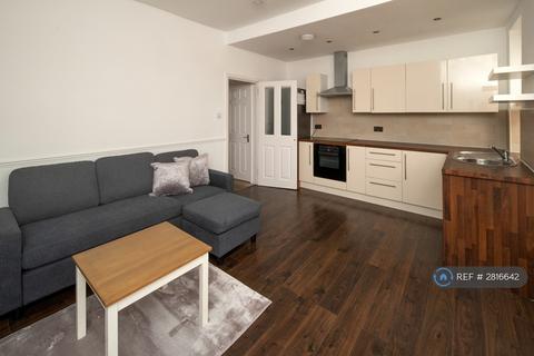 3 bedroom flat to rent, Fishponds Road, Fishponds, Bristol, BS16