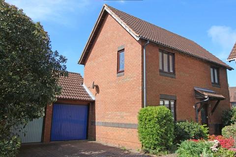 2 bedroom detached house for sale, Fernglade, New Milton, Hampshire, BH25