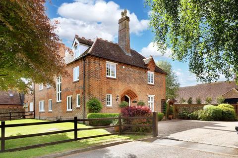 5 bedroom house for sale, Manor Gardens, Wooburn Green, Buckinghamshire, HP10