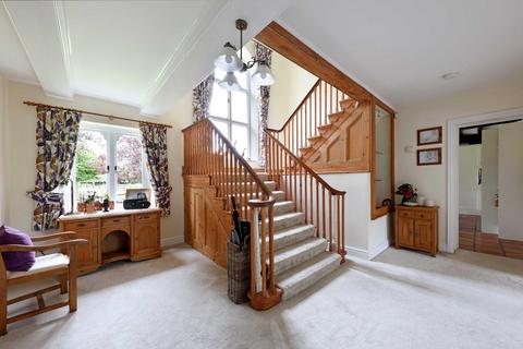5 bedroom house for sale, Manor Gardens, Wooburn Green, Buckinghamshire, HP10